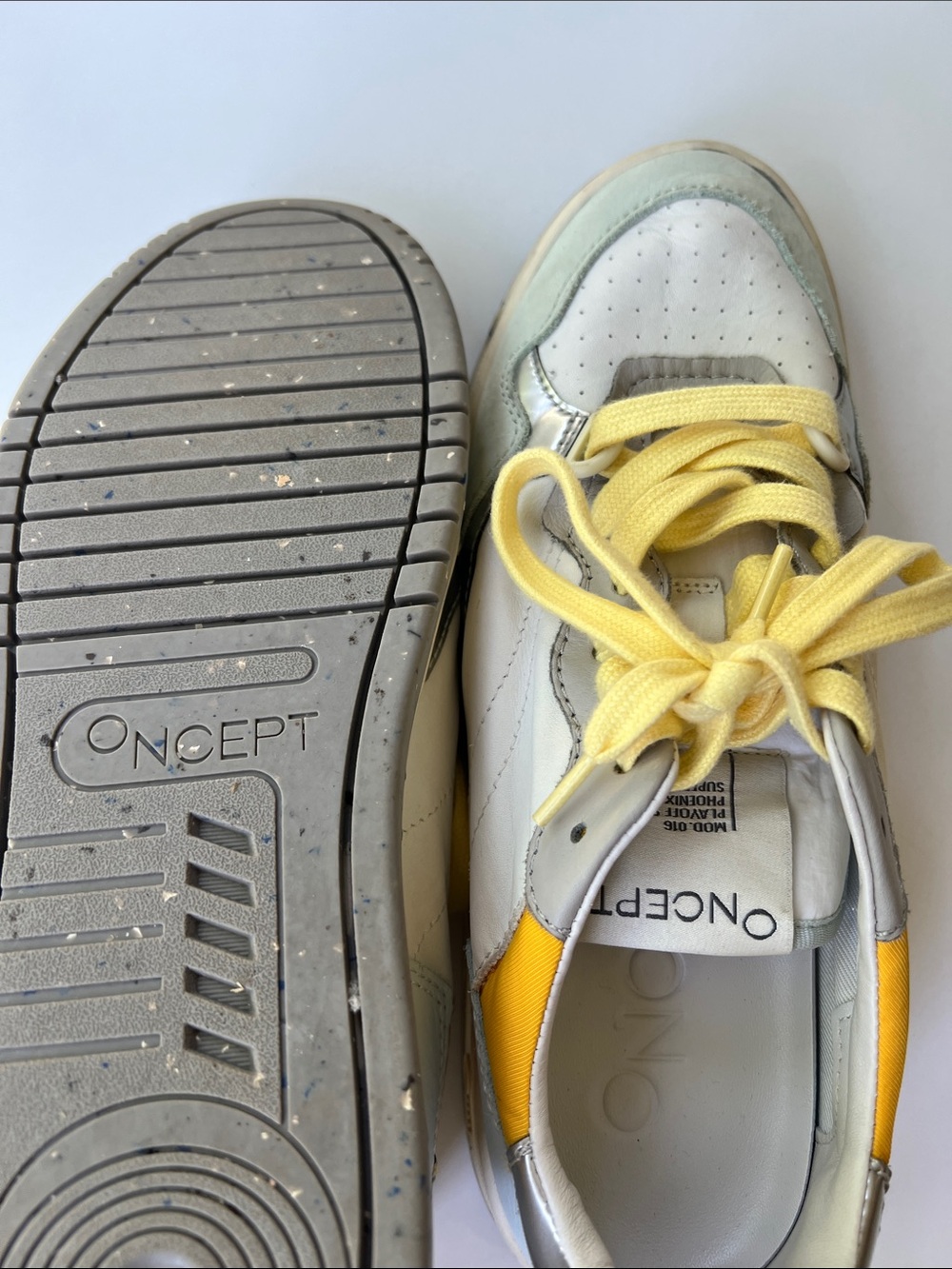 SIZE 8 PHOENIX ONCEPT SNEAKERS - Picture 4 of 5